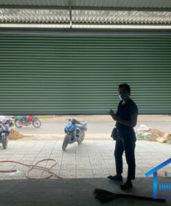 Cửa cuốn Đài Loan xài bằng motor