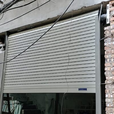 Dịch vụ mở cửa cuốn austdoor tại nhà, giá chỉ từ 300k