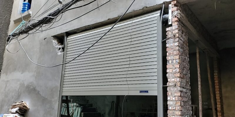 Dịch vụ mở cửa cuốn austdoor tại nhà, giá chỉ từ 300k