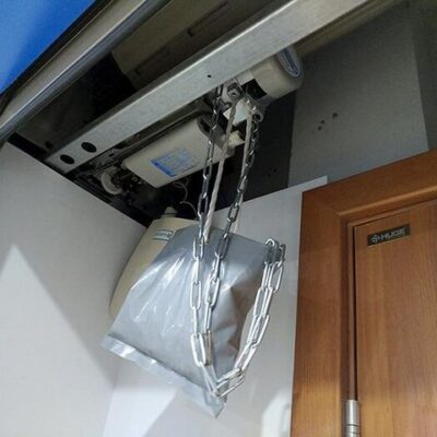 Dịch vụ mở cửa cuốn khi mất điện, phục vụ nhanh 24/24 giá rẻ