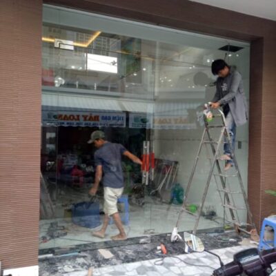Dịch vụ sửa cửa kính chất lượng, giá rẻ, uy tín tại quận 6