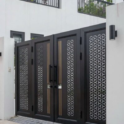 Làm cửa sắt giá rẻ, mẫu mã đẹp, chất lượng, uy tín tại quận 3