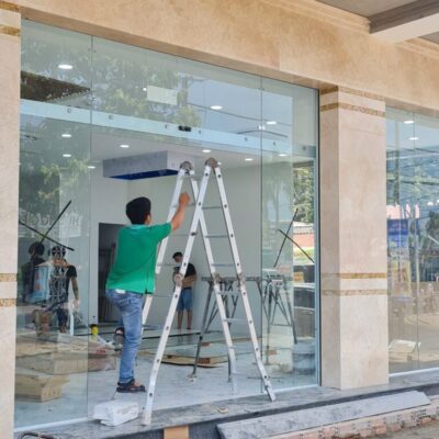 Dịch vụ sửa cửa kính chất lượng, giá rẻ, uy tín tại quận 6